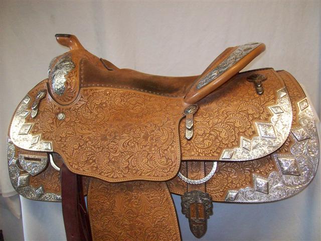 Used Saddle:- Image Number:0
